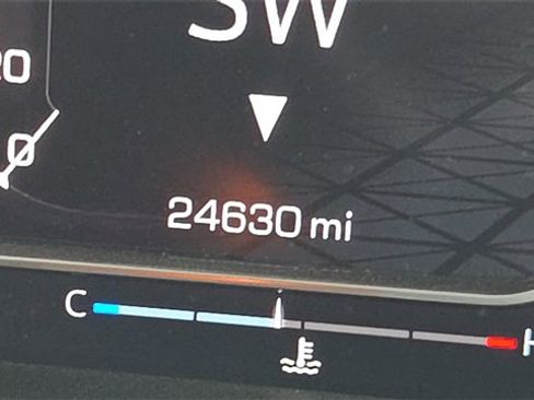 Used 2024 GMC Sierra 1500 Elevation image 12