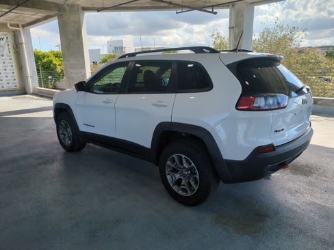 Certified 2022 Jeep Cherokee Trailhawk image 7