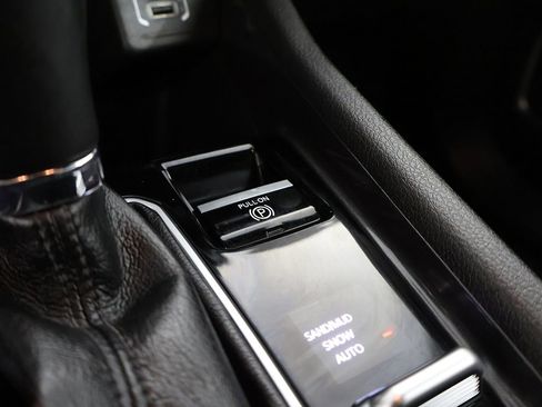 Used 2025 Jeep Compass Latitude AWD/4WD image 48