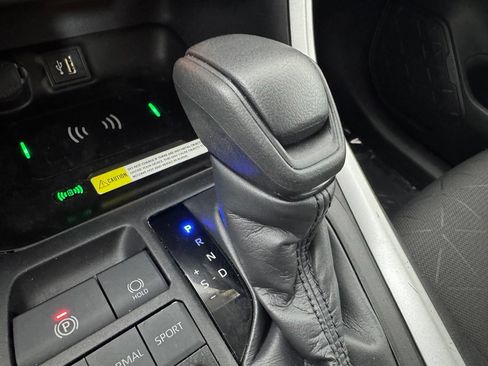 Used 2024 Toyota RAV4 XLE w/ Convenience Package FWD image 23