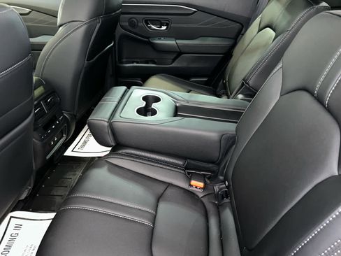 New 2026 Honda Pilot Touring image 5