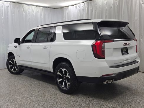 New 2026 GMC Yukon XL AT4 w/ AT4 Premium Package AWD/4WD image 18