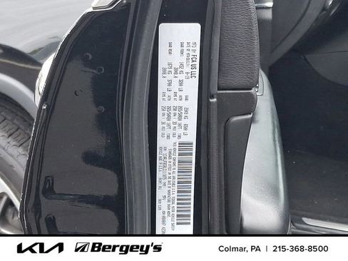 Used 2020 Jeep Grand Cherokee Limited AWD/4WD image 29