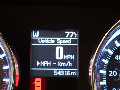 Used 2011 Chrysler 300 C w/ Sound Group RWD image 5