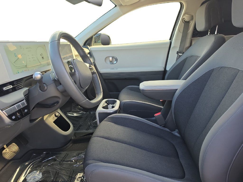Certified 2024 Hyundai Ioniq 5 SEL RWD image 11