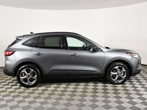 Used 2025 Ford Escape ST-Line AWD/4WD image 5