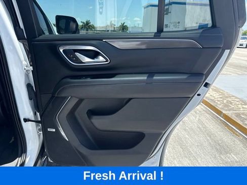 Used 2023 GMC Yukon AT4 w/ AT4 Premium Package AWD/4WD image 15