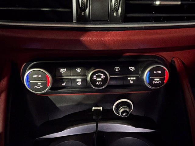 Used 2019 Alfa Romeo Stelvio Ti Lusso w/ Quick Order Package 22X Lusso AWD/4WD image 14