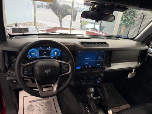 New 2025 Ford Bronco Badlands image 11