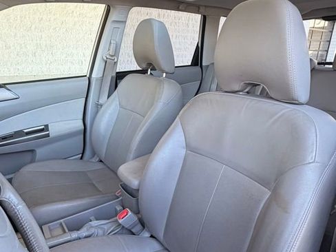 Used 2012 Subaru Forester 2.5X Limited AWD/4WD image 2