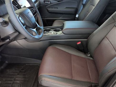Used 2026 Honda Ridgeline Black Edition image 17