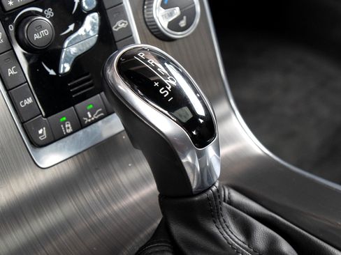 Used 2016 Volvo S60 T5 Cross Country Platinum w/ Protection Package image 16