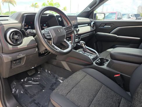 Used 2024 Chevrolet Colorado Z71 w/ Z71 Convenience Package 2 AWD/4WD image 23