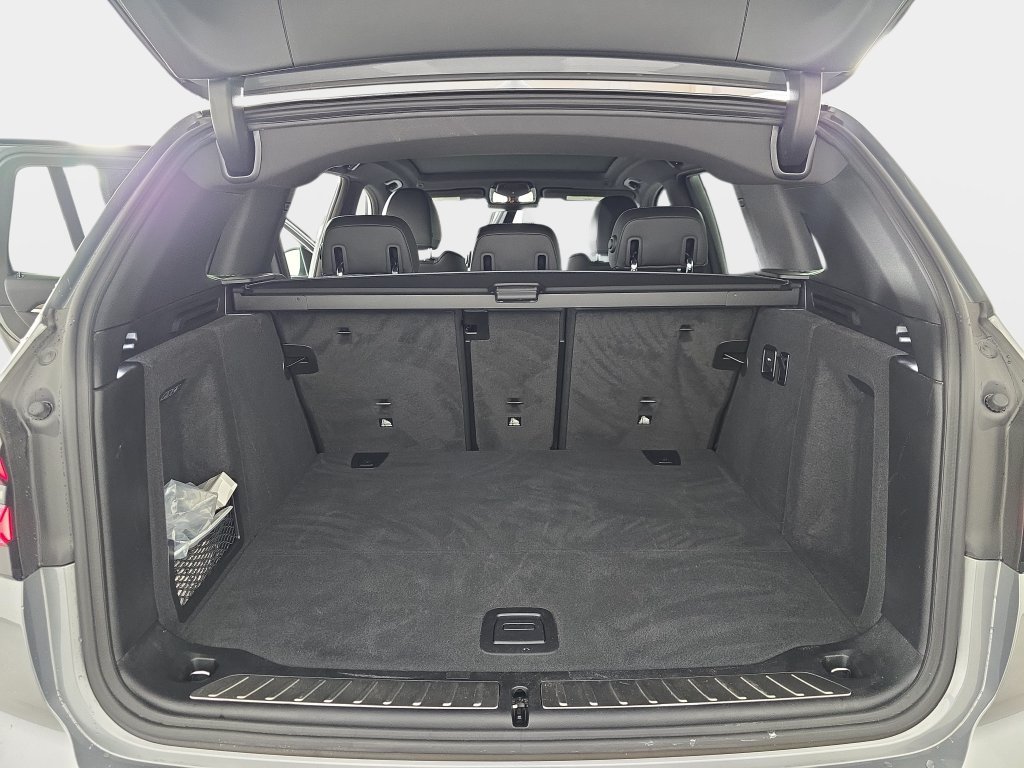 Used 2023 BMW X3 sDrive30i w/ Convenience Package RWD image 13