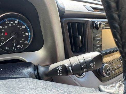 Used 2018 Toyota RAV4 XLE image 12