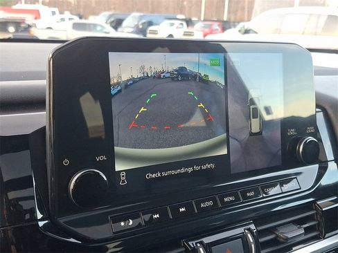 Used 2023 Nissan Pathfinder SL w/ SL Premium Package image 21