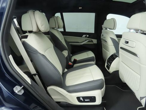 New 2026 BMW X7 xDrive40i w/ Executive Package image 23