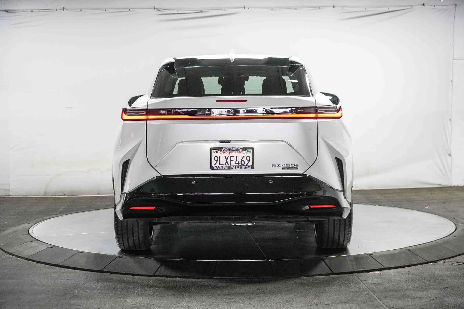 Used 2023 Lexus RZ 450e Premium w/ Technology Package AWD/4WD image 6