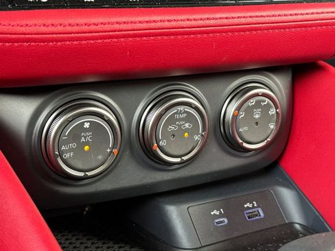 Used 2024 Nissan Z Performance w/ Floor Mat Package image 17