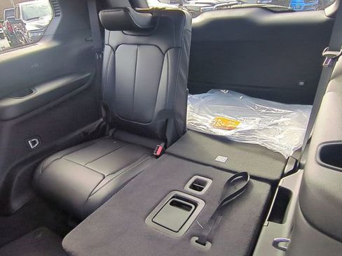 New 2025 Jeep Grand Cherokee L Limited image 33