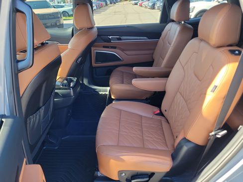 Certified 2025 Kia Telluride EX X-Line AWD/4WD image 16