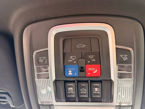 Used 2021 RAM 2500 Limited AWD/4WD image 29
