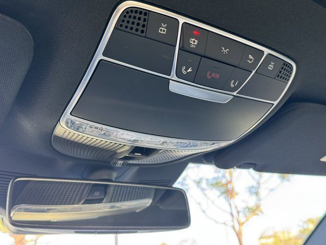 Used 2018 Mercedes-Benz S 560 Sedan image 23