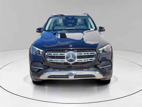 Used 2024 Mercedes-Benz GLE 450e 4MATIC image 2