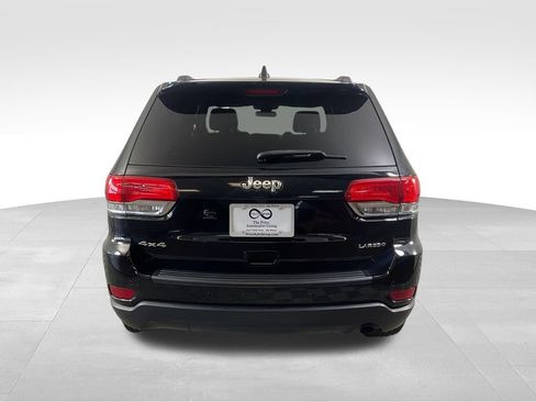 Used 2019 Jeep Grand Cherokee Laredo AWD/4WD image 8
