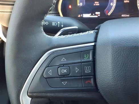 Used 2026 Jeep Grand Cherokee L Limited w/ Limited Altitude Package RWD image 23