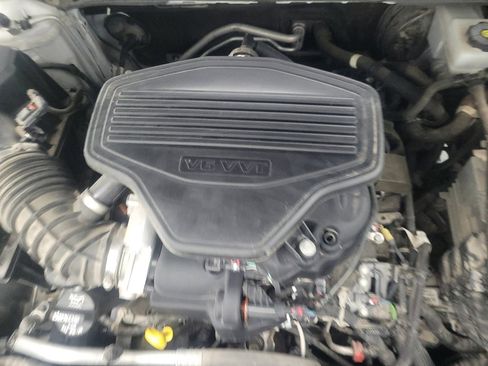 Used 2020 Chevrolet Blazer LT image 30