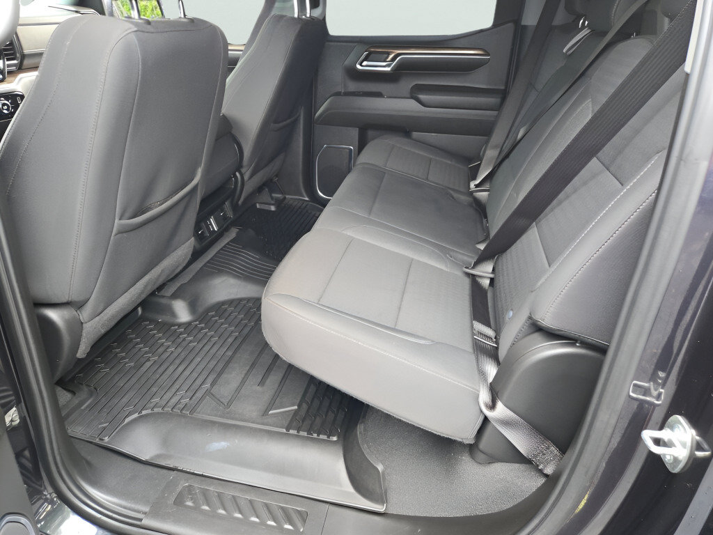 Certified 2024 Chevrolet Silverado 1500 LT AWD/4WD image 23