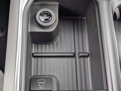 New 2026 Ford Expedition Max Platinum AWD/4WD image 18