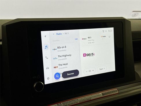 Certified 2025 Toyota Tacoma SR5 image 22