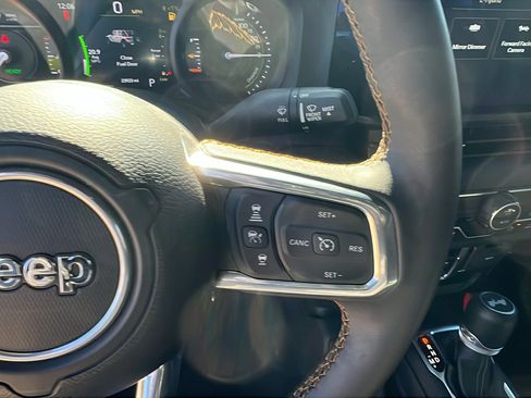 Used 2024 Jeep Wrangler Sahara w/ Technology Group image 27