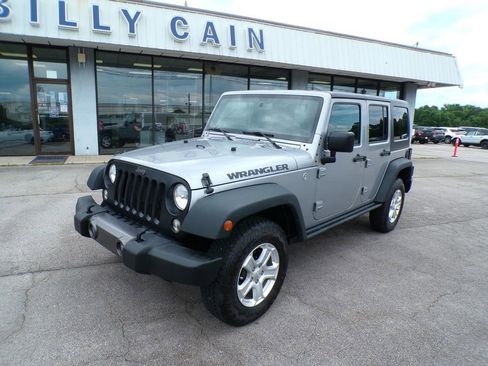Used 2016 Jeep Wrangler Unlimited Sport AWD/4WD image 3
