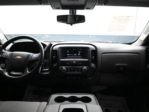 Used 2019 Chevrolet Silverado 2500 W/T AWD/4WD image 12