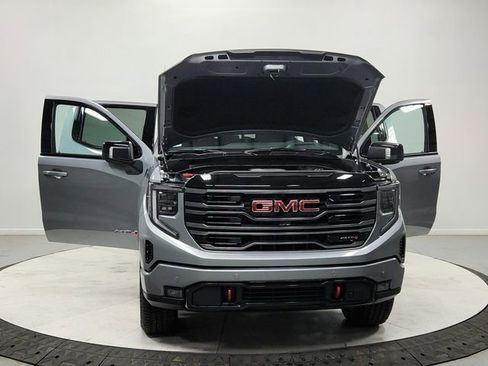 New 2026 GMC Sierra 1500 AT4 w/ AT4 Premium Package AWD/4WD image 10