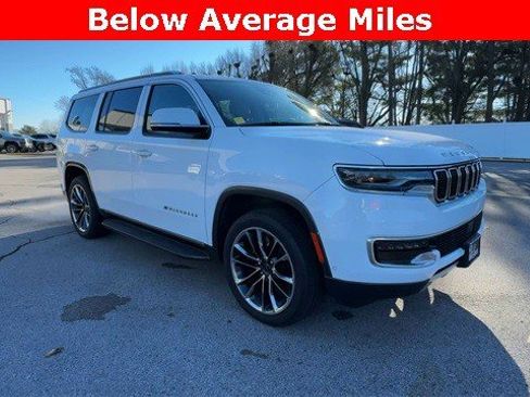 Used 2022 Jeep Wagoneer Series II w/ Premium Group I image 2