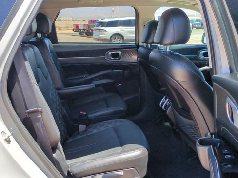 Used 2022 Kia Sorento SX FWD image 30