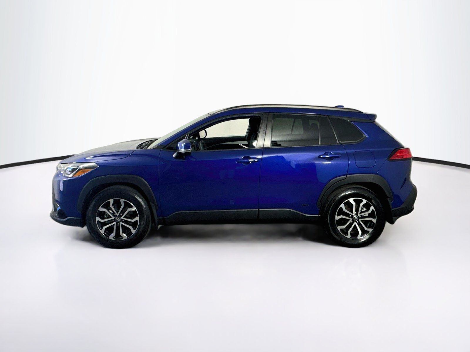 Used 2024 Toyota Corolla Cross AWD Hybrid image 4