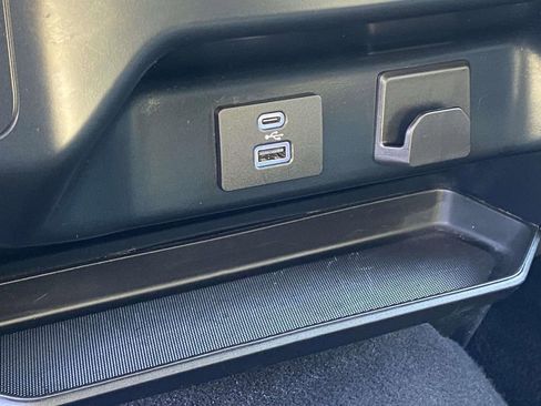 Used 2023 Ford F150 XLT image 28