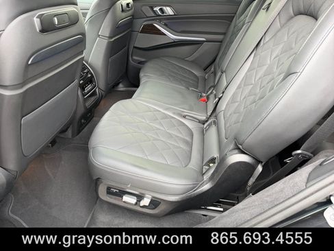 Used 2025 BMW X7 xDrive40i AWD/4WD image 14