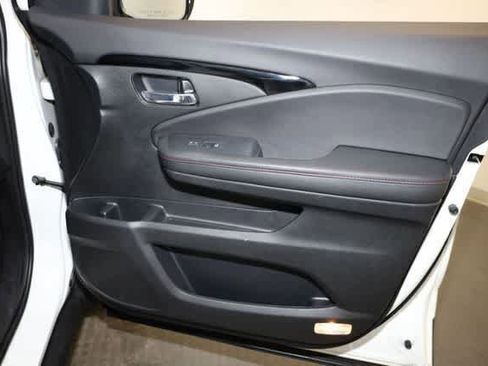 Used 2023 Honda Ridgeline Black Edition image 22