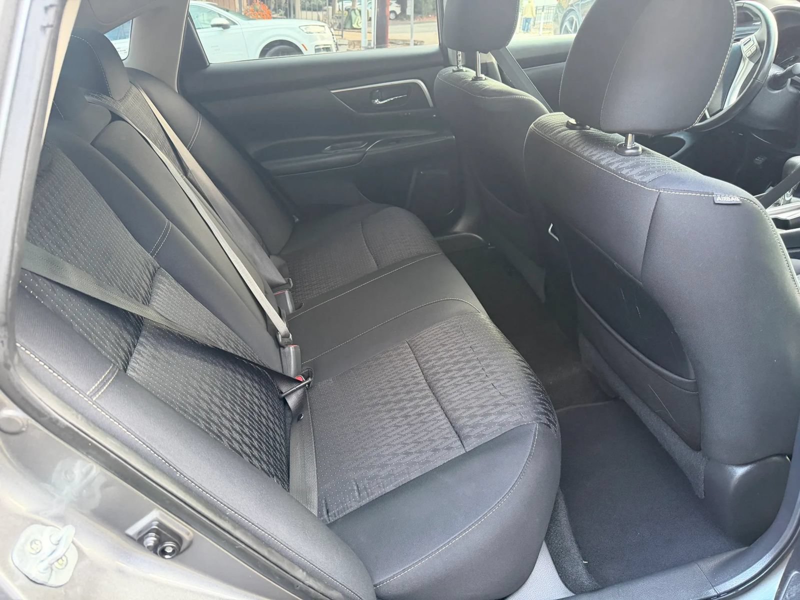 Used 2016 Nissan Altima 2.5 SV w/ Convenience Package FWD image 37