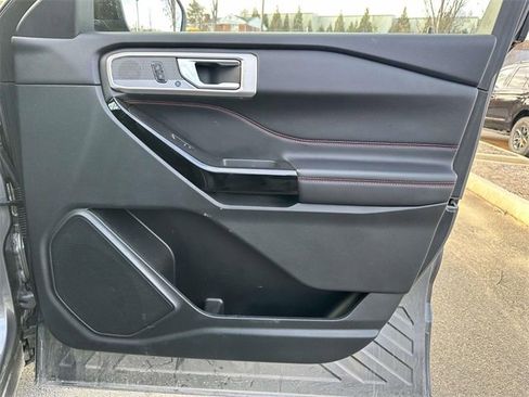 Used 2024 Ford Explorer ST-Line w/ Class IV Trailer Tow Package image 24