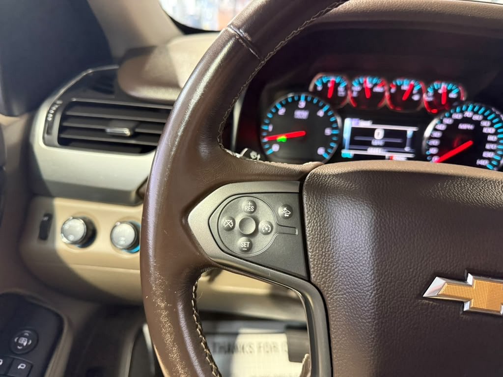 Used 2020 Chevrolet Suburban LT AWD/4WD image 9