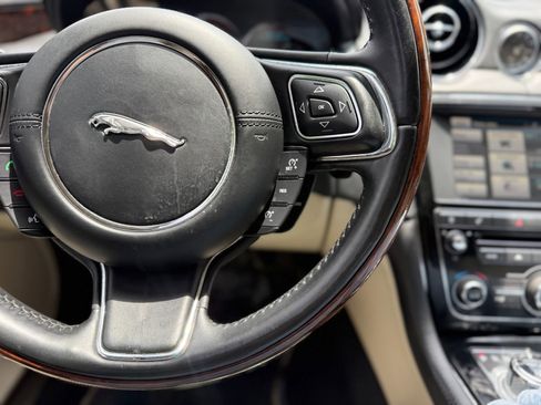 Used 2015 Jaguar XJ L Portfolio AWD/4WD image 27