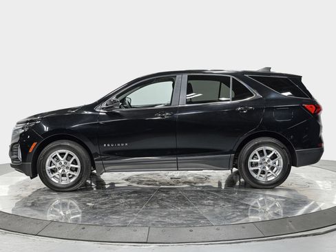 Used 2023 Chevrolet Equinox LT AWD/4WD image 2