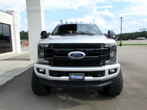 Used 2019 Ford F250 Lariat w/ Lariat Ultimate Package image 7